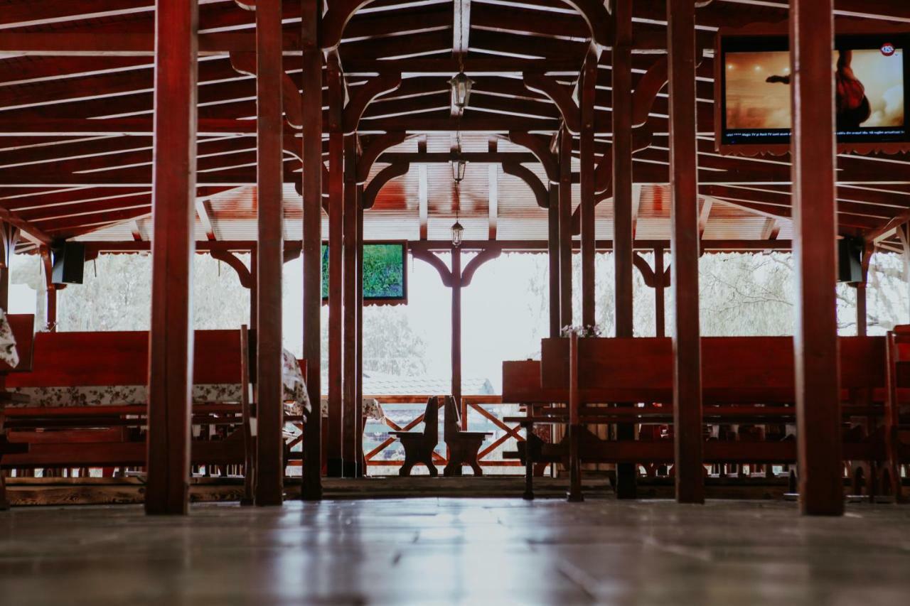 Hotel-Restaurant Milenium Salonta ภายนอก รูปภาพ